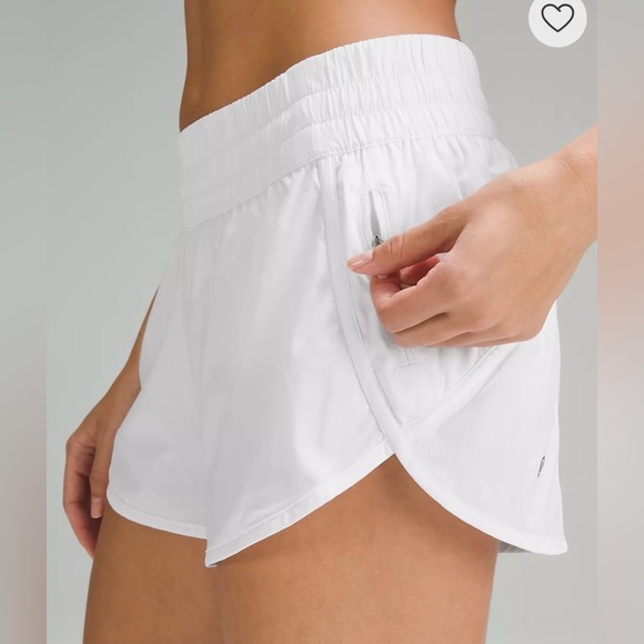 EUC Lululemon Tracker Low-Rise Lined Short 4" in White (Size:12) - Picture 4 of 14